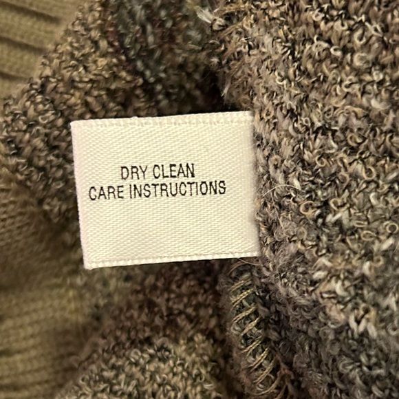 St Croix Knits Wool Blend Cardigan Sweater Vest Size Medium - Picture 3 of 8